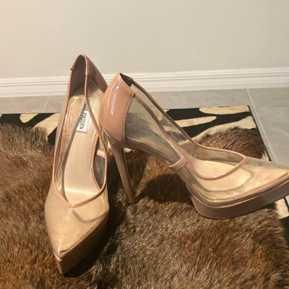 Steve Madden Nude Pumps - Picture 4 of 4